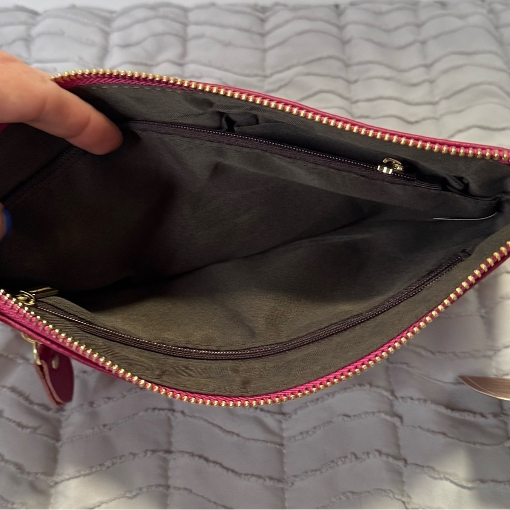 Uromee Wristlet Wallet Clutch Purse.  Dark pink removable chain - Picture 8 of 12